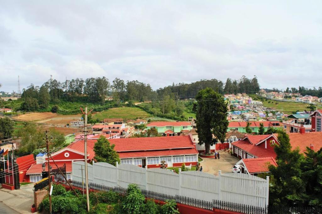 Pinehill Suits Ooty Kültér fotó