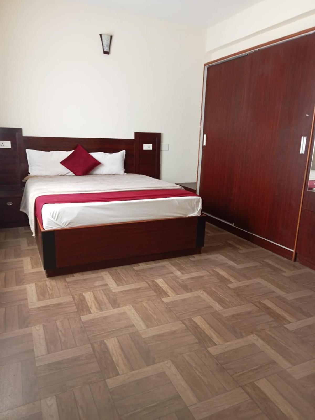 Pinehill Suits Ooty Kültér fotó